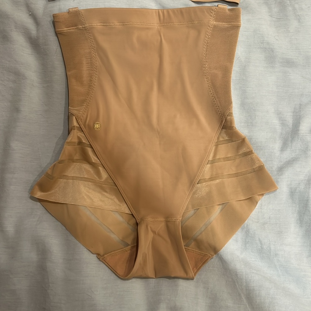 Honeylove Shapewear Queen brief NWOT